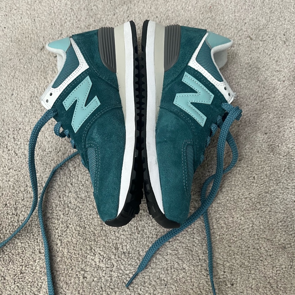 NWOT New Balance 574 Sneakers